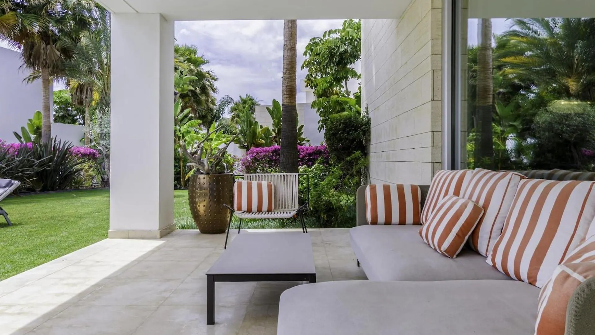 Fantastica Villa Moderna En Rio Real Marbella